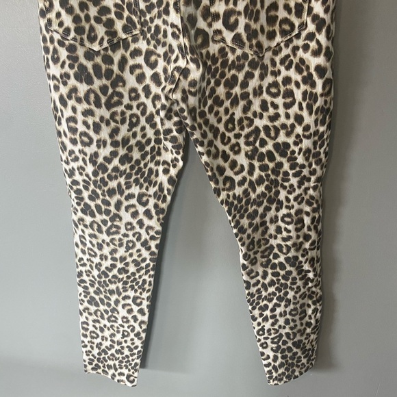 FRAME DENIM Ali Leopard Print High-Rise Cigarette Jeans - Picture 8 of 11